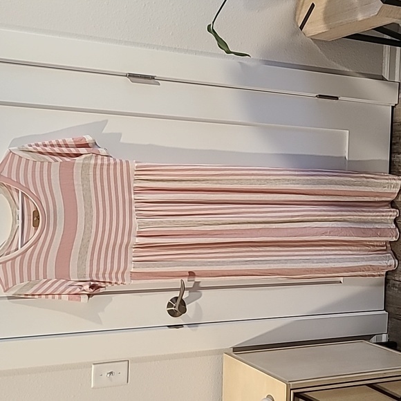 JODIFL Dresses & Skirts - JODIFL Pink Stripe Maxi Dress | NWT | Size Large